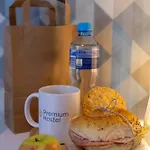 Premium Hostal